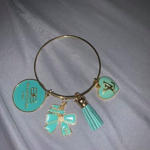 Designer bangles - Picture 2 of 16